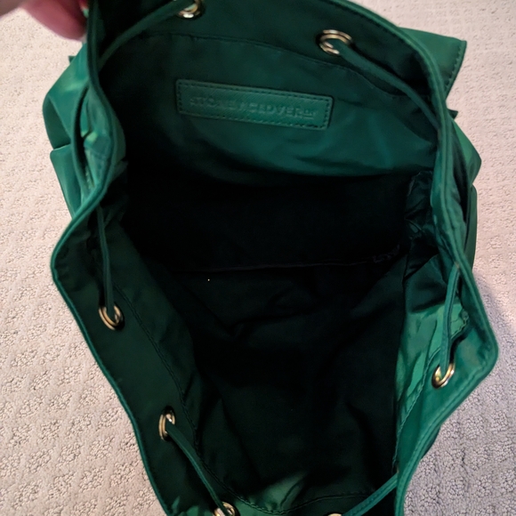 Green Backpack - Picture 4 of 4